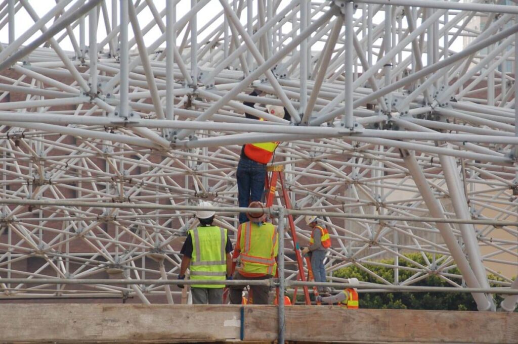 Deconstruction of Space Frame 